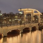 512px-Amsterdam_Magere_Brug